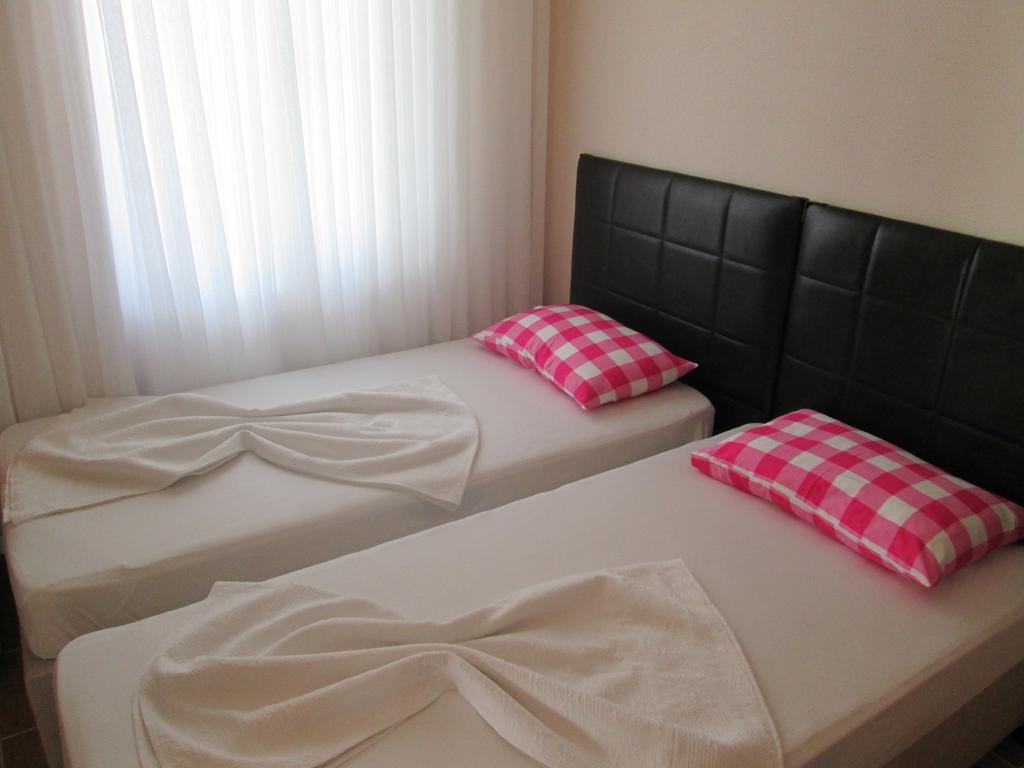 Avsa Cane Motel อาฟซา อดาซิ ภายนอก รูปภาพ